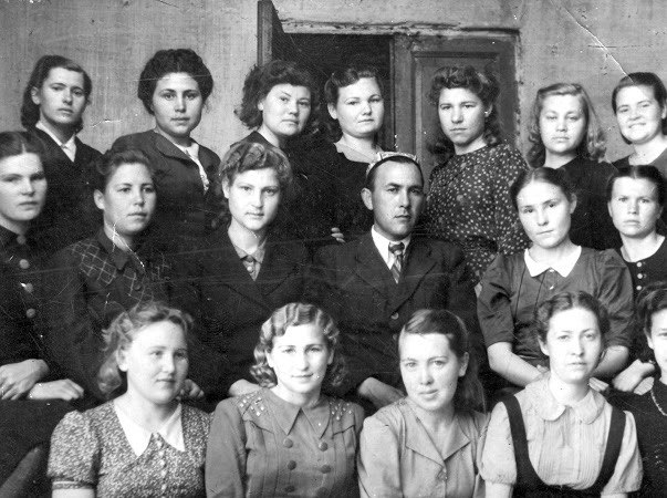 With female students at the institute